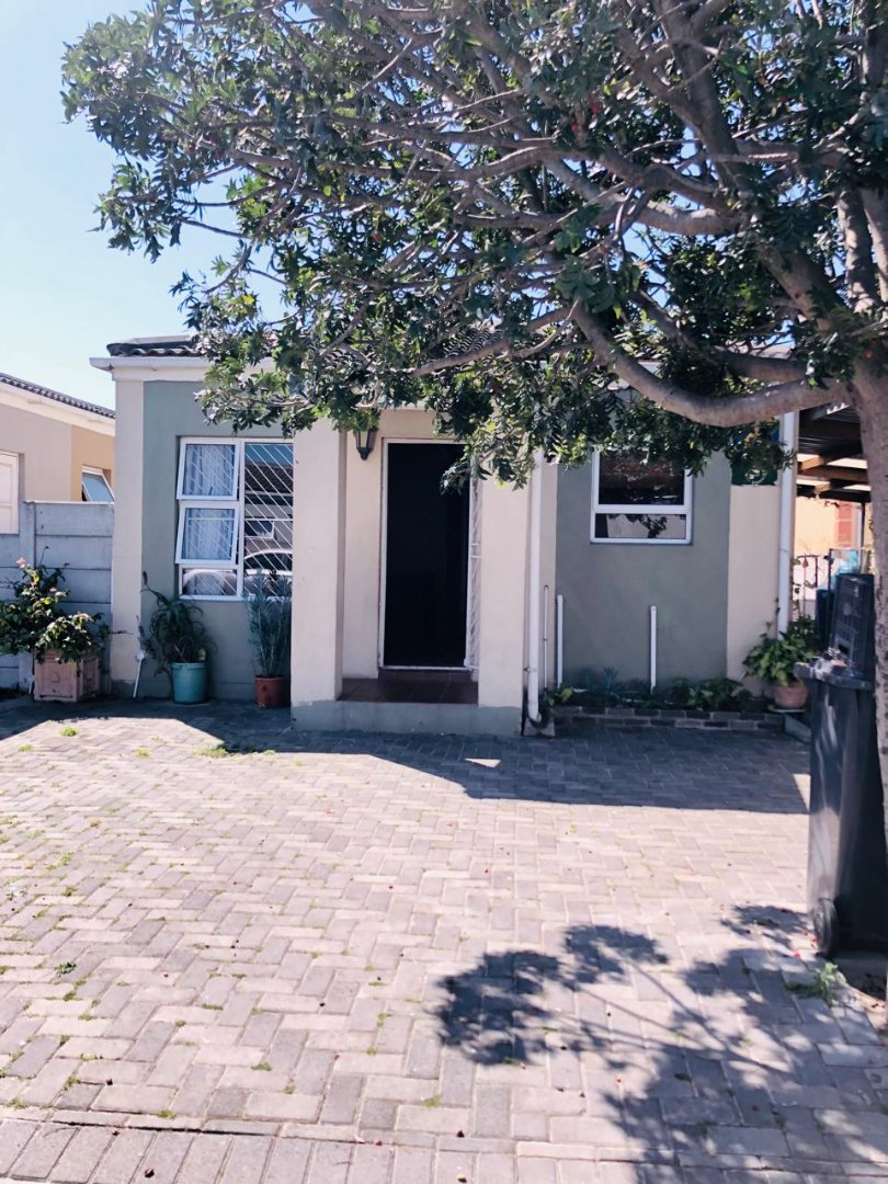  Bedroom Property for Sale in The Connifers Western Cape